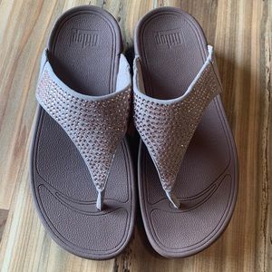 NWOT rhinestone fitflops